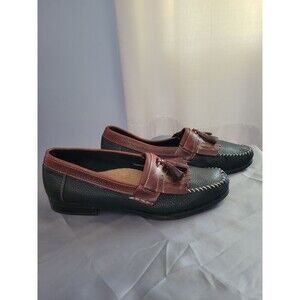 G. H. Bass & Co. Weejuns kiltie tassel loafer Size 11 1/2